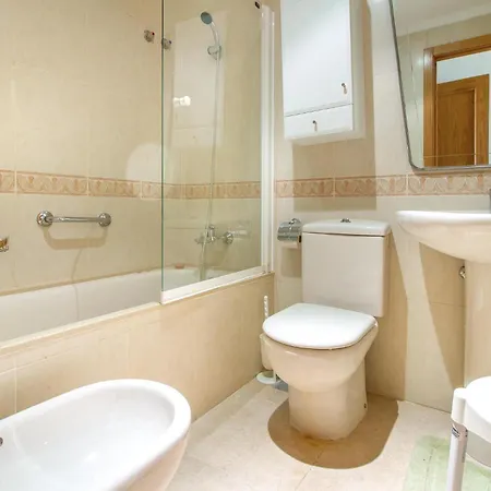 3 Bedroom Stunning In Apartamento *